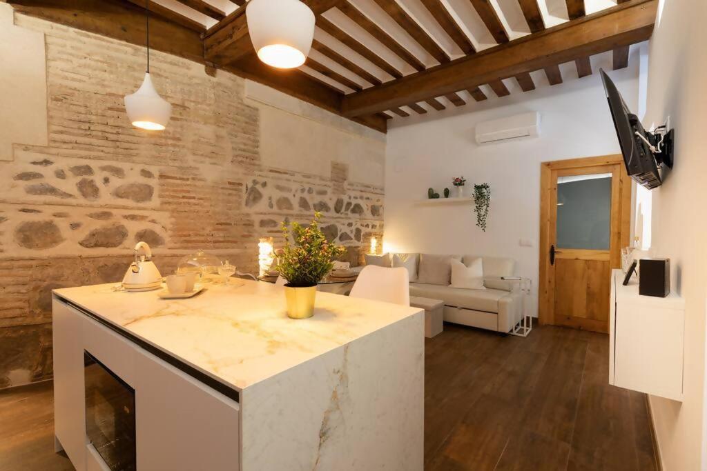 Apartamentos Boutique Hya Toledo Kültér fotó